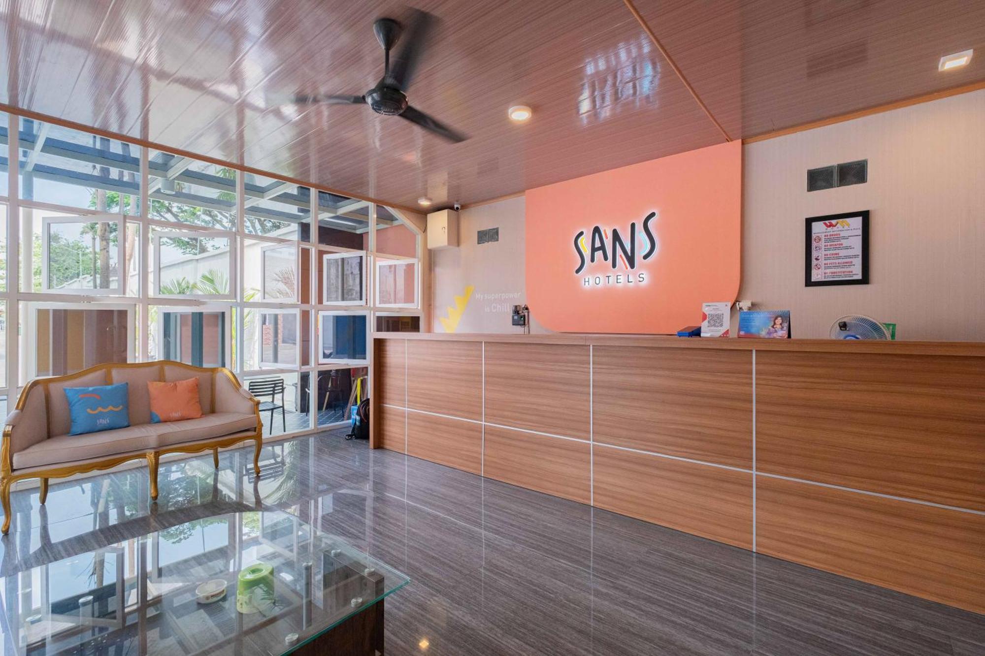Sans Wm Hotel Blitar Exterior photo